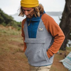 Passenger Clothing J0V68D30 Woodland Hooded 1/2 Zip Recycled Polar Fleece Grey Marl Men Grey