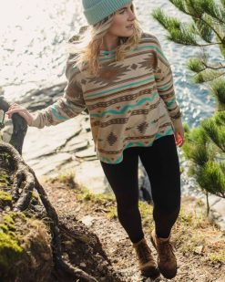 Passenger WoClothing J0V68D720 Wilderness Recycled Cotton Printed Hoodie Birch Geo Pattern Two Women Birch