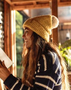 Passenger WoHeadwear J0V68D1028 Mellow Bobble Hat Mustard Yellow Women Yellow